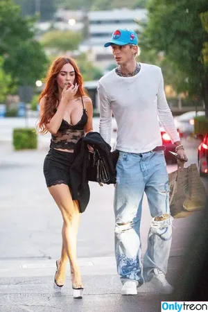 Megan Fox / megan.fox / meganfox nude photo #1075