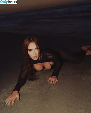 Megan Fox / megan.fox / meganfox nude photo #1087