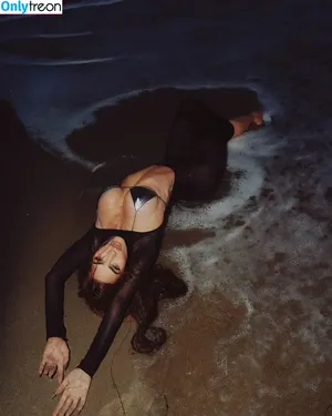 Megan Fox / megan.fox / meganfox nude photo #1093
