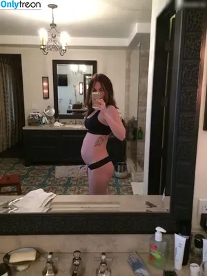 Megan Fox / megan.fox / meganfox nude photo #1924