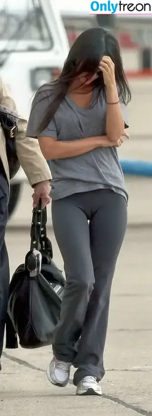 Megan Fox / megan.fox / meganfox nude photo #1978
