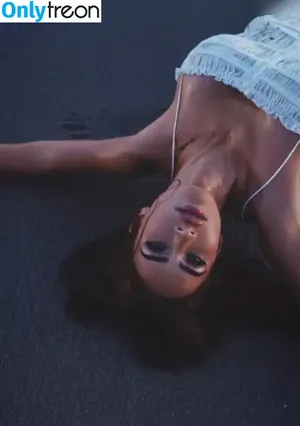 Megan Fox / megan.fox / meganfox nude photo #1985