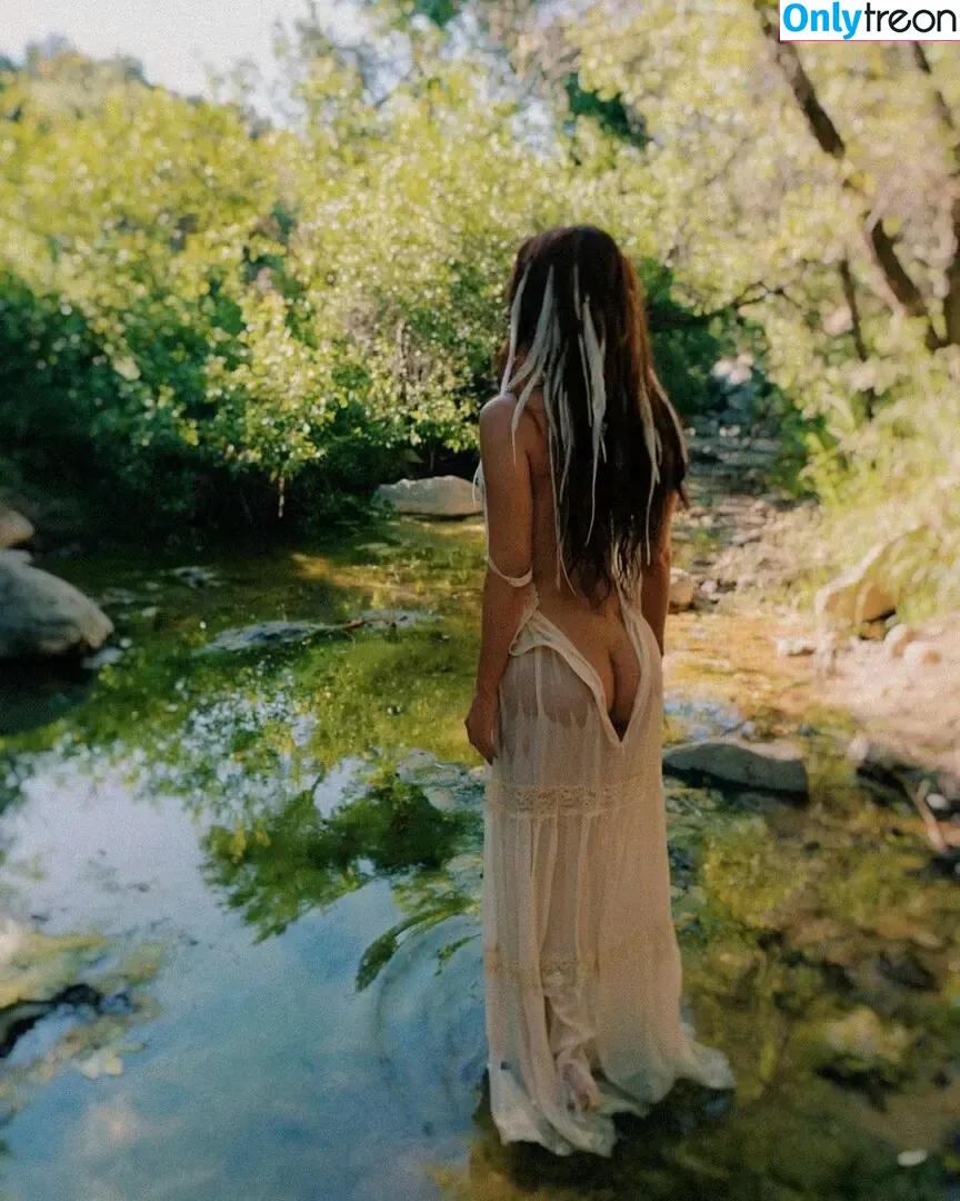 Megan Fox nude photo #1038 (megan.fox / meganfox)
