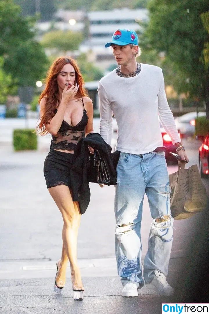 Megan Fox nude photo #1075 (megan.fox / meganfox)