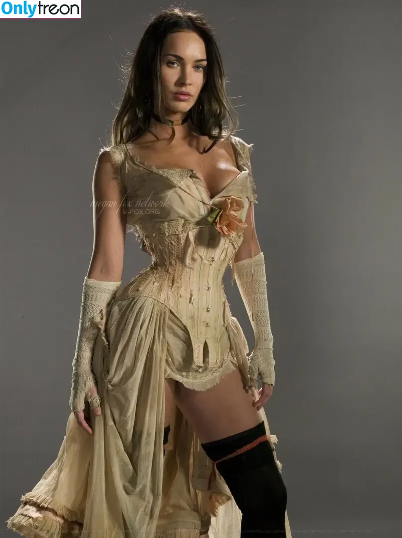 Megan Fox nude photo #1165 (megan.fox / meganfox)