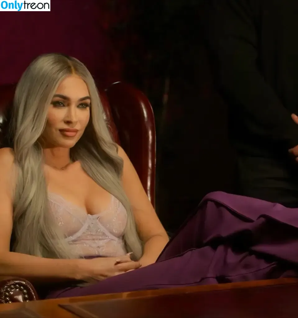 Megan Fox nude photo #1209 (megan.fox / meganfox)
