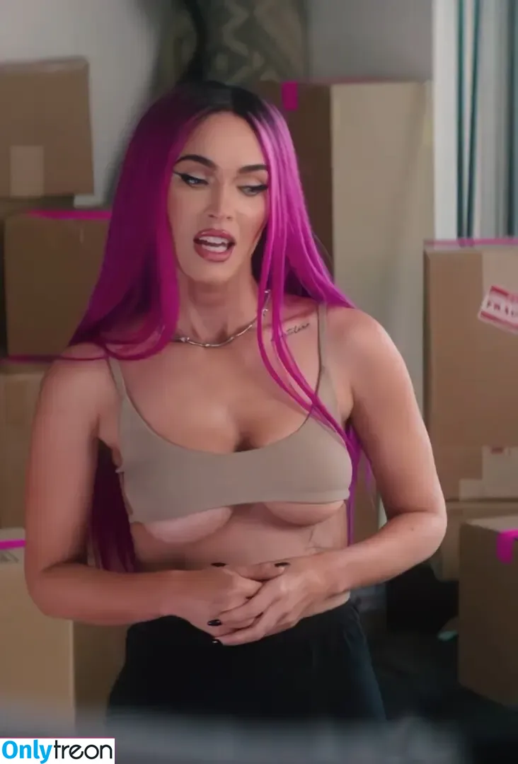 Megan Fox nude photo #1219 (megan.fox / meganfox)