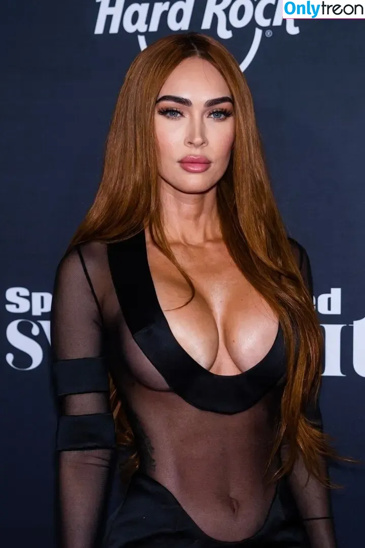 Megan Fox nude photo #1769 (megan.fox / meganfox)