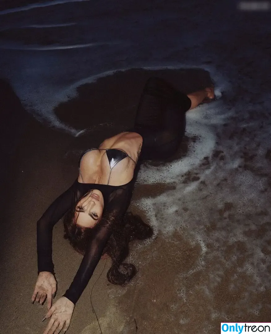 Megan Fox nude photo #1867 (megan.fox / meganfox)