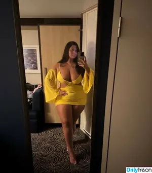 Megan Shaye / FilipinaMami_ / HoneyShaye / shayebaby_xo nude photo #0065