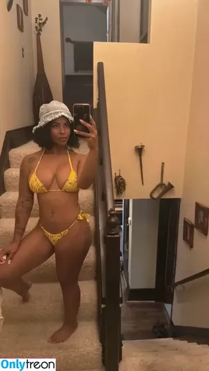 Meganthesaiyan / meganthesaiyan_ / megpotthast nude photo #0008