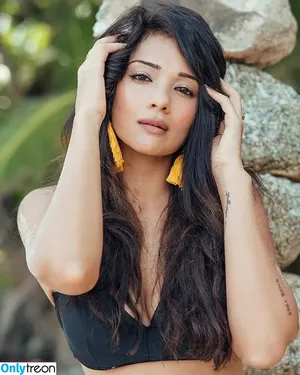 Megha Gupta / meghaguptaofficial nude photo #0008
