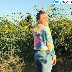Meghan Mccarthy / meghanwmccarthy / megmariiee nude photo #0013