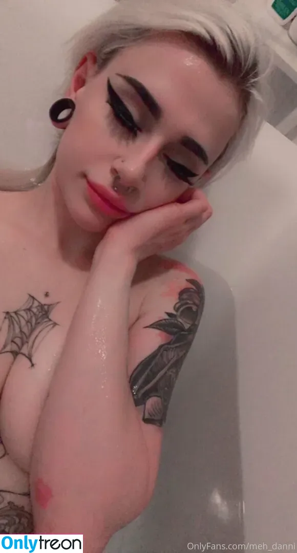 meh_danni nude photo #0012 (meh.danni)