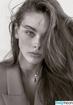 Meika Woollard / meikawoollard nude photo #0337