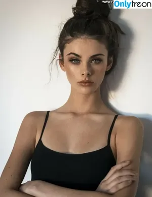 Meika Woollard / meikawoollard nude photo #0343