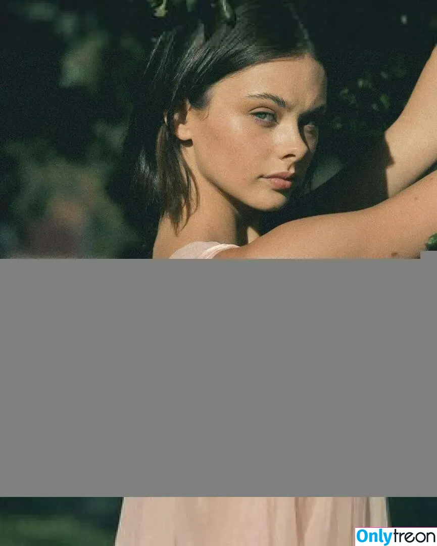 Meika Woollard nude photo #0335 (meikawoollard)