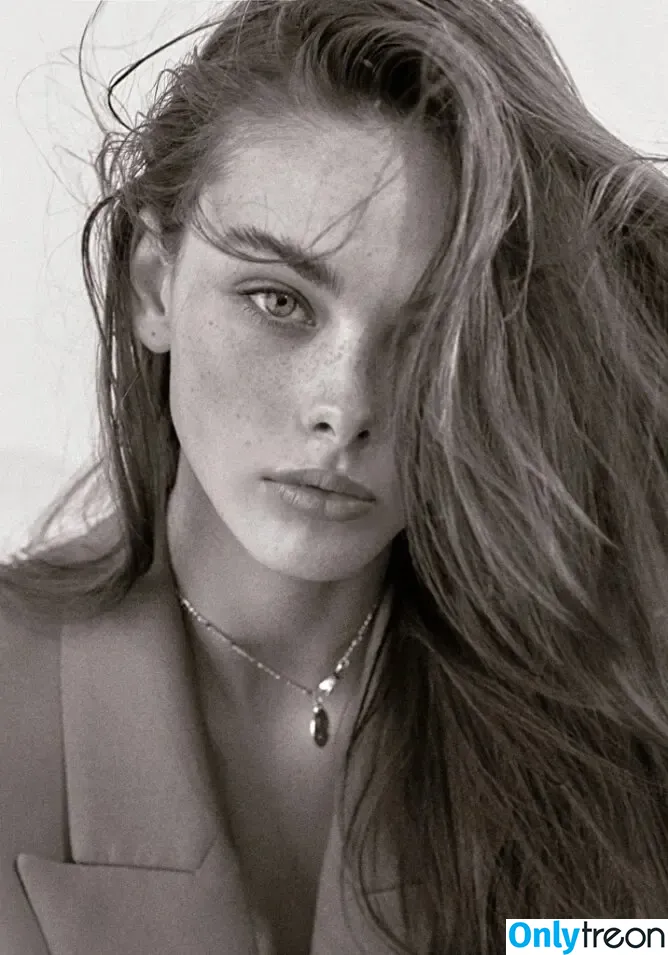 Meika Woollard nude photo #0337 (meikawoollard)