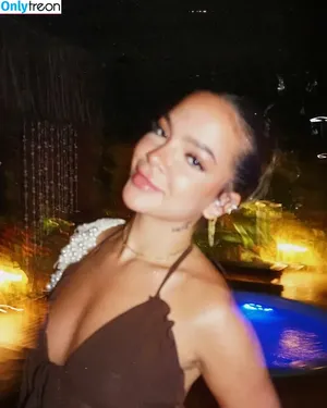 Mel Maia / Dezoitou / mel.maia / melissamelmaia nude photo #0534