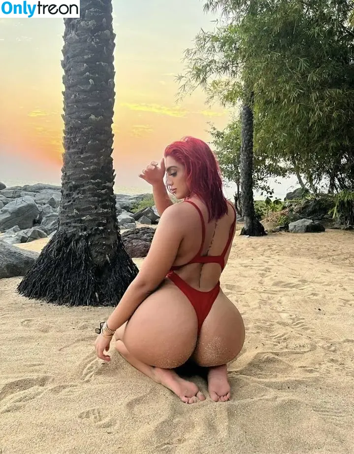 mel.popss nude photo #0009 (Mel Popss / melpopss)