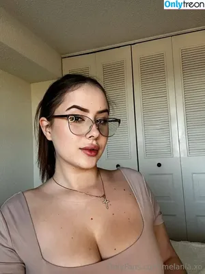melania.xo / xo.melxx nude photo #0009
