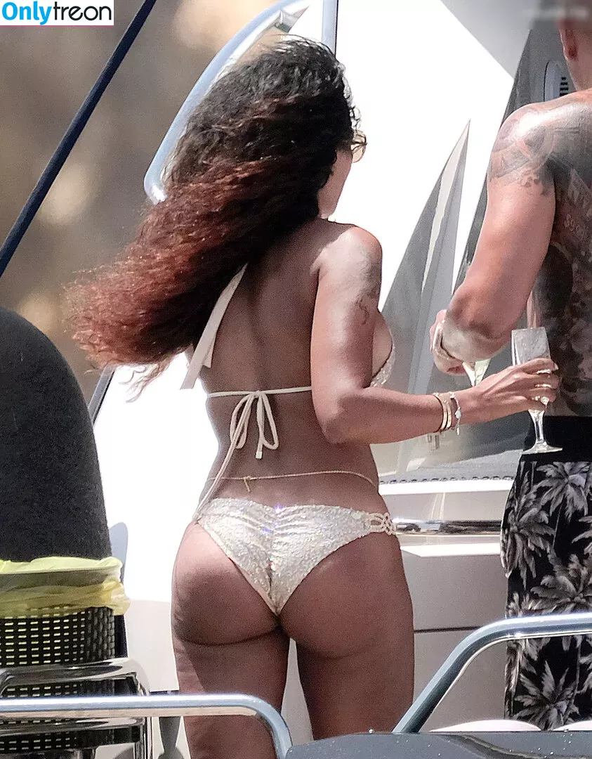 Melanie Brown nude photo #0139 (melanierikita / officialmelb)