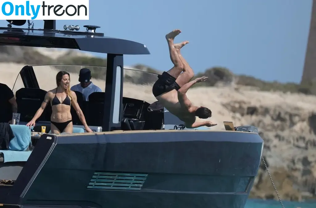 Melanie Chisholm nude photo #0177 (Sporty Spice / melaniecmusic / melshappylife)