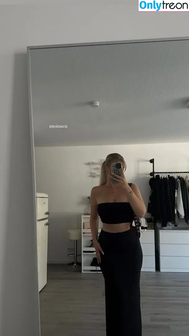 Melaniethrr nude photo #0030 (Melaniethrr)