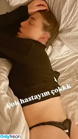 Melike Bulu / melikebulucankurt nude photo #0009