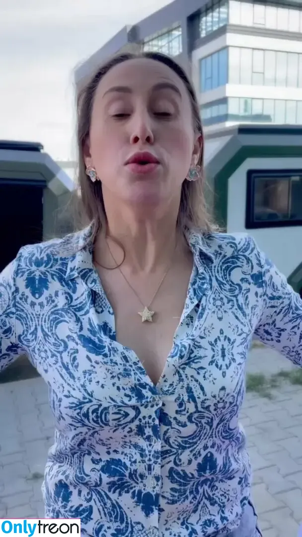 Melike Bulu nude photo #0019 (melikebulucankurt)
