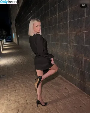 Melina Celine / German influencer / melinaceline nude photo #0155