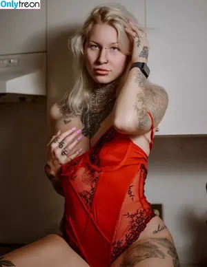 Mélina Roy / melinaroy / melinaroy_12 / melinaroyvip / princess69 nude photo #0003