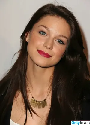Melissa Benoist / melissabenoist nude photo #0395