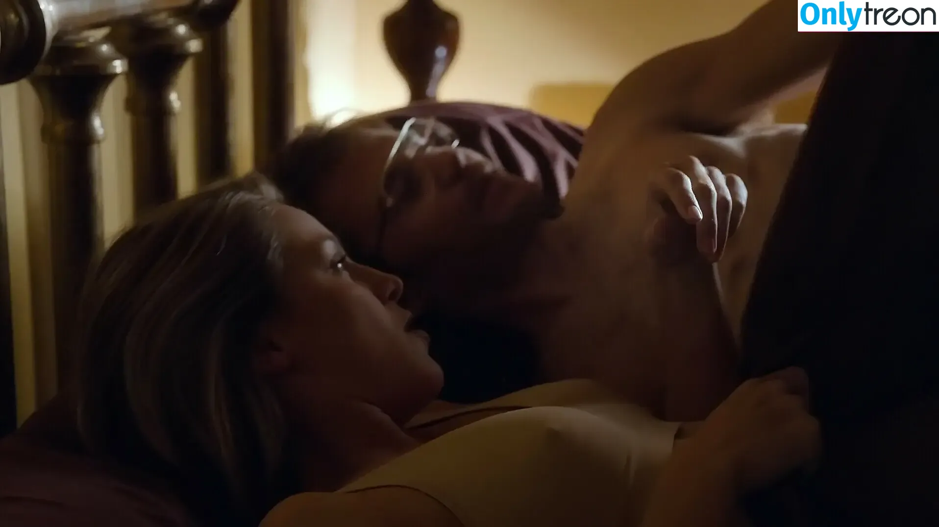 Melissa Benoist nude photo #0401 (melissabenoist)