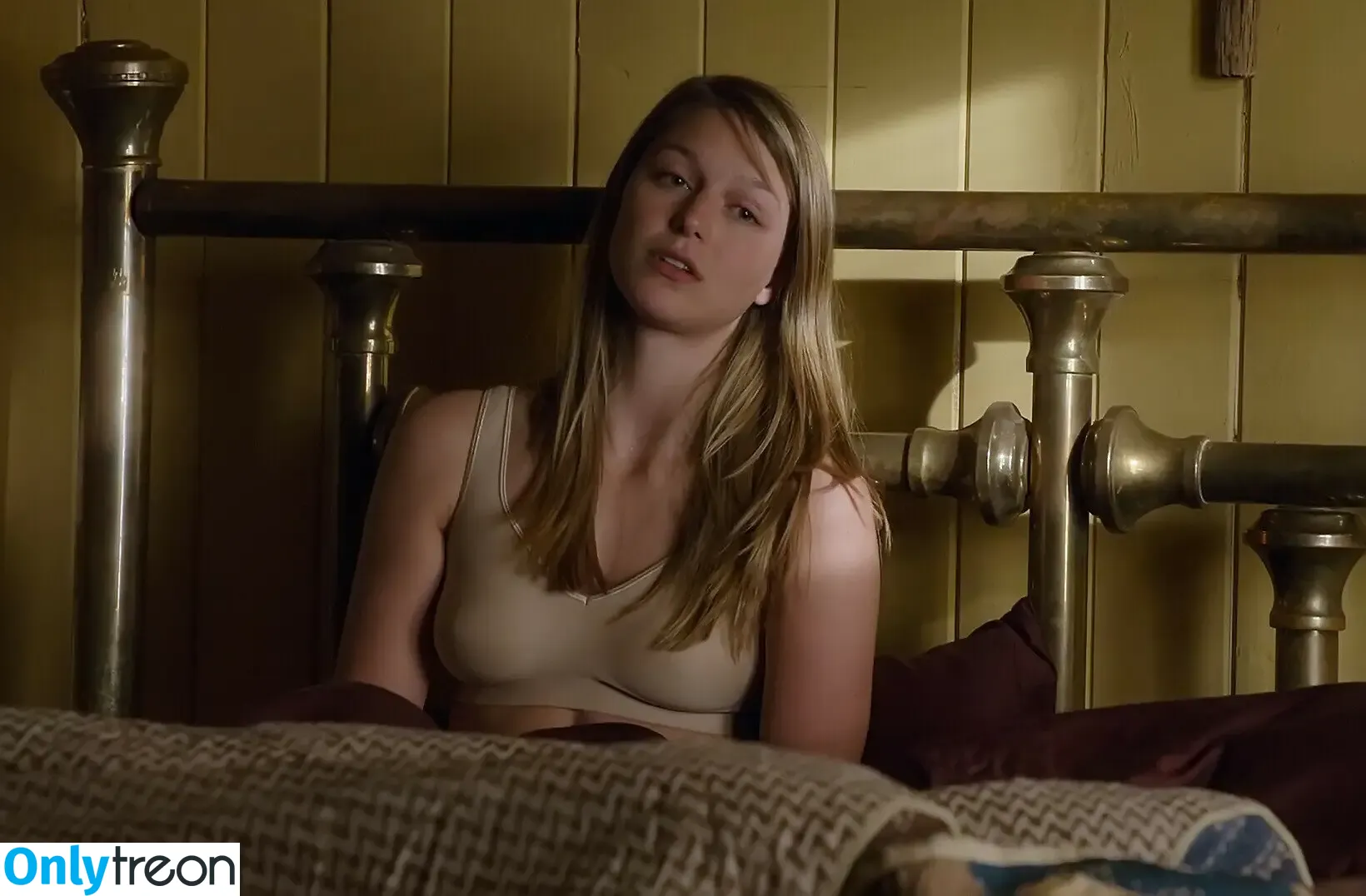 Melissa Benoist nude photo #0404 (melissabenoist)