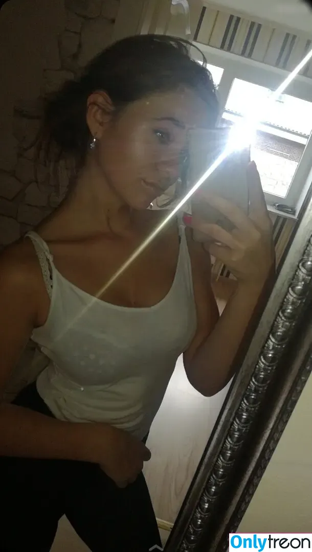 Melissa Charstensen nude photo #0008 (mel.crstn)