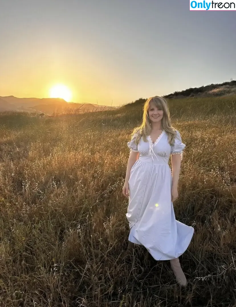 Melissa Rauch nude photo #0134 (Bernadette from Big Bang Theory / melissarauch)