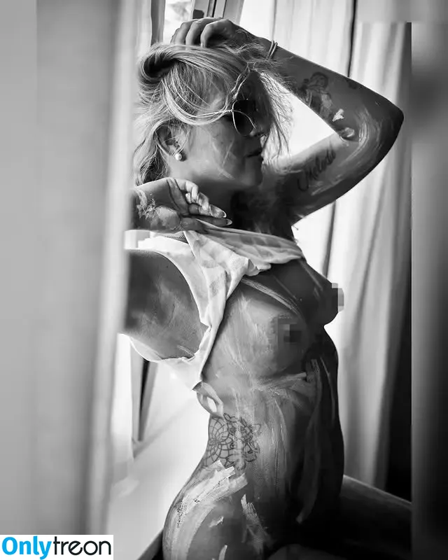 _melodie_mouse_ nude photo #0021 (_melodie_mouse_)