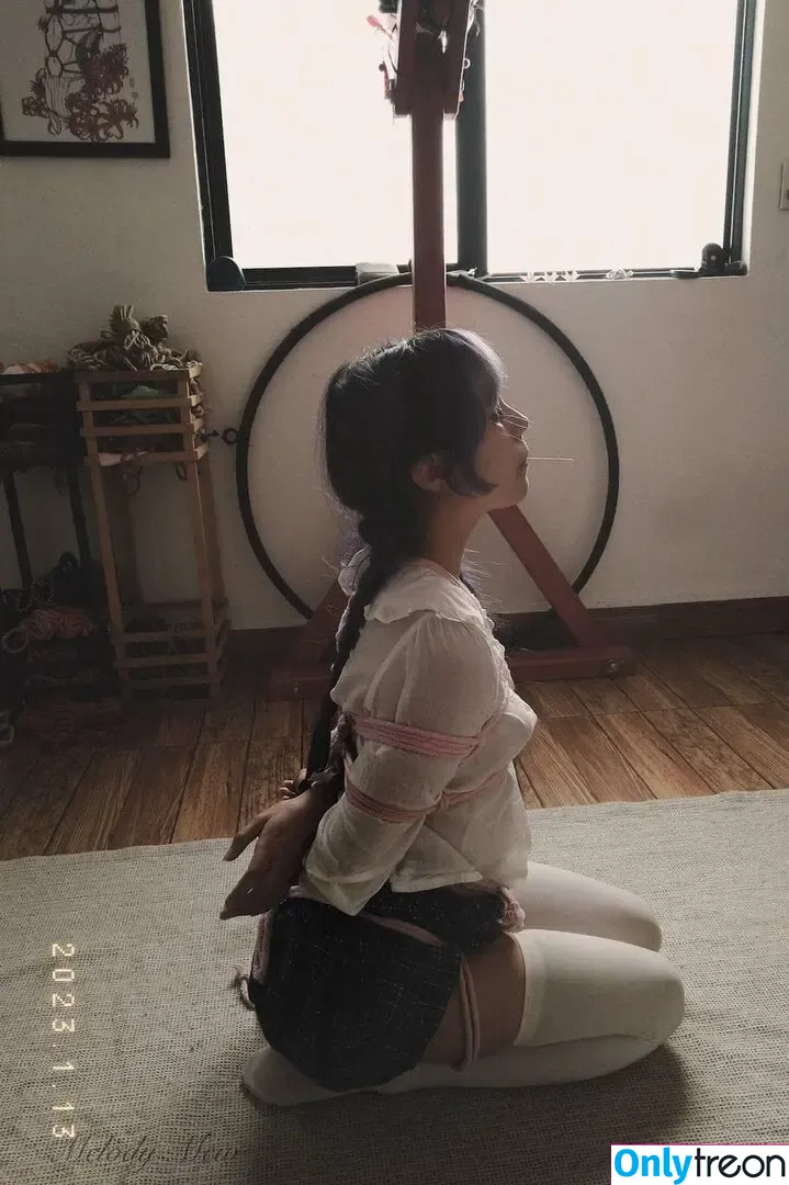Melody Mew nude photo #0201 (MelodyMew_gif / melodymew_jpg)
