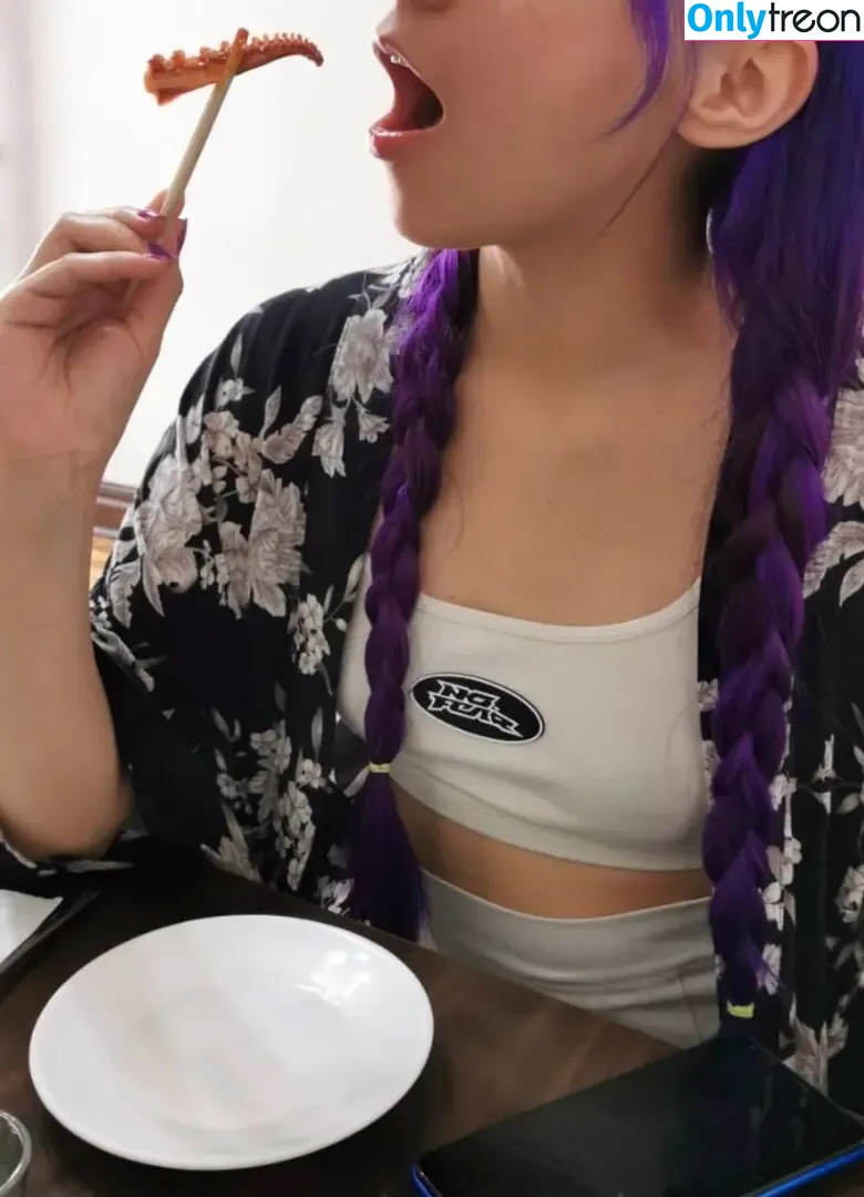 Melody Mew nude photo #0332 (MelodyMew_gif / melodymew_jpg)