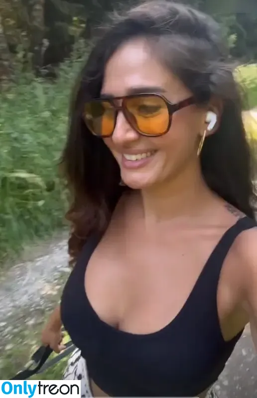 meltem_mrz nude photo #0177 (meltem_mrz)