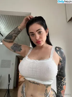 melthoney / melthoneyy nude photo #0021