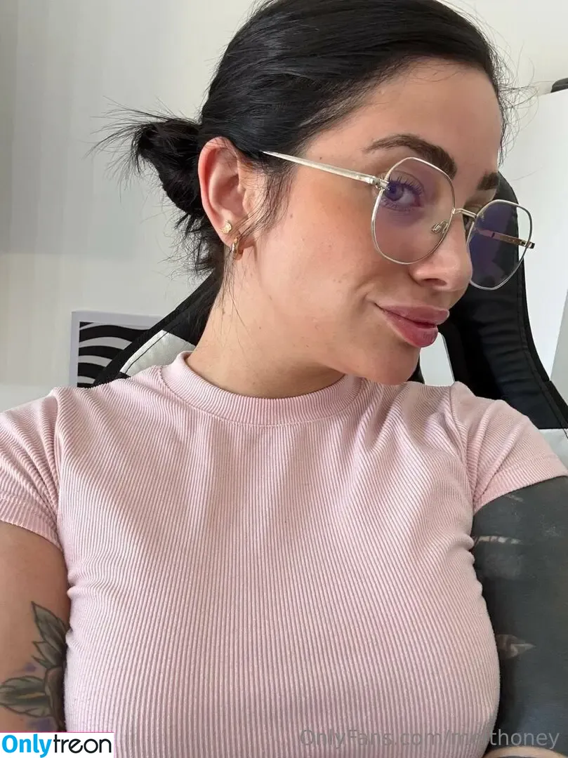 melthoney nude photo #0022 (melthoneyy)