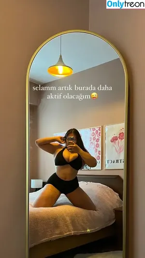 Menekşe Nur Fırat / meneksenurfirat nude photo #0031