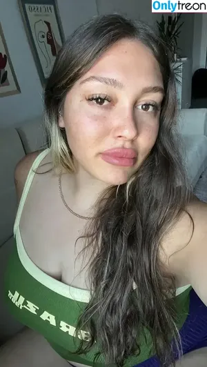 Menekşe Nur Fırat / meneksenurfirat nude photo #0033