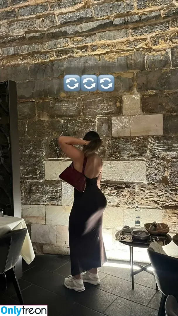 Menekşe Nur Fırat nude photo #0022 (meneksenurfirat)