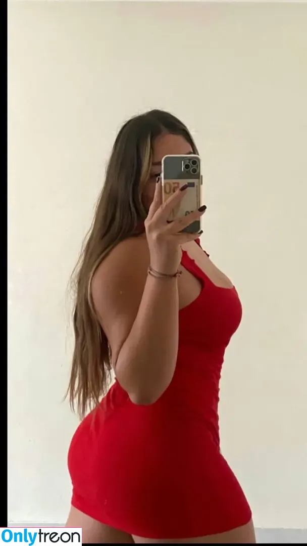 Menekşe Nur Fırat nude photo #0030 (meneksenurfirat)