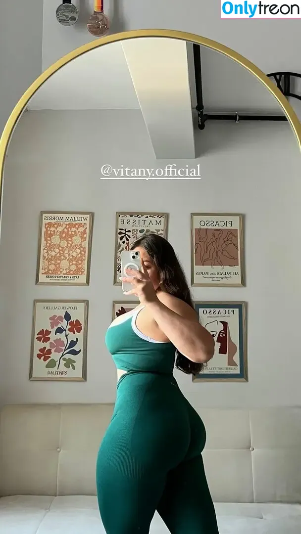 Menekşe Nur Fırat nude photo #0049 (meneksenurfirat)