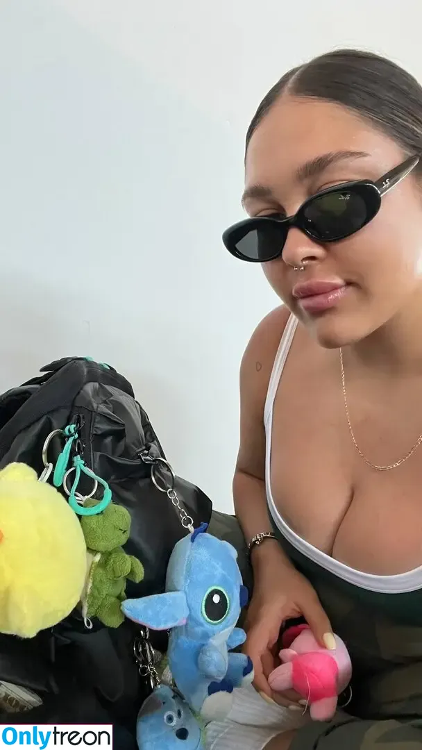 Menekşe Nur Fırat nude photo #0051 (meneksenurfirat)