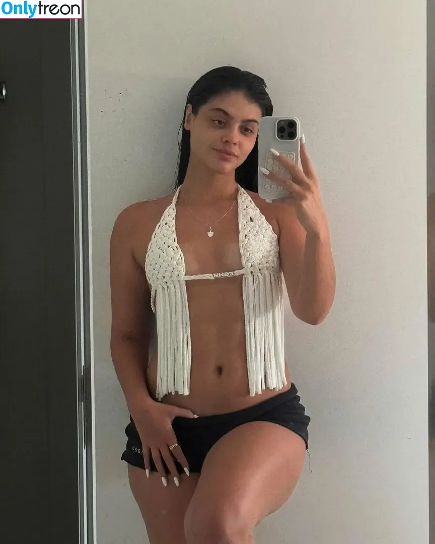 Menina Veneno nude photo #0006 (imeninaveneno)